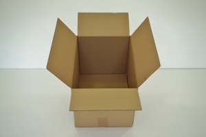 50x30x30 simple cannelure     480 cartons a 1.05€ 