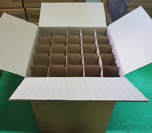 Carton pour verres avec croisillons