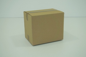 36x24x31 simple cannelure     480 cartons a 1.00€ 