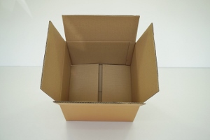 41x31x24 double cannelure     300 cartons à 1.42€ 